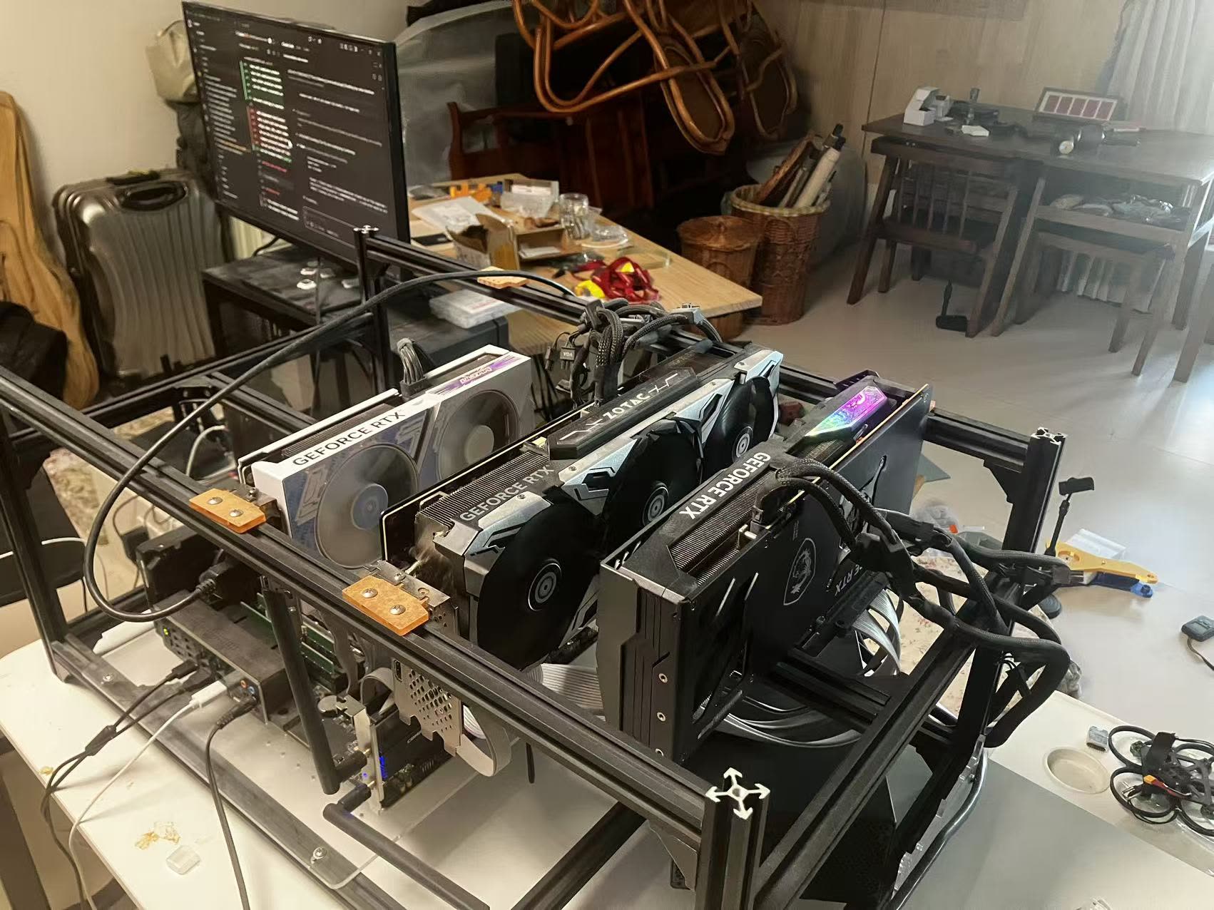 Open-frame training server with three GPUs